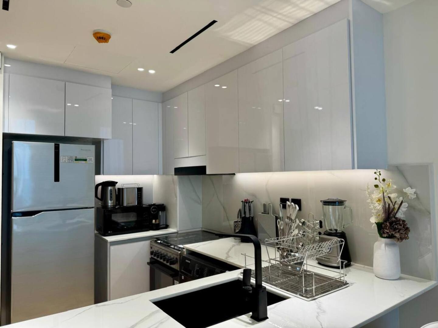 Modern One Bedroom * Dubai