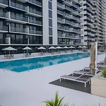 Modern One Bedroom Apartment
