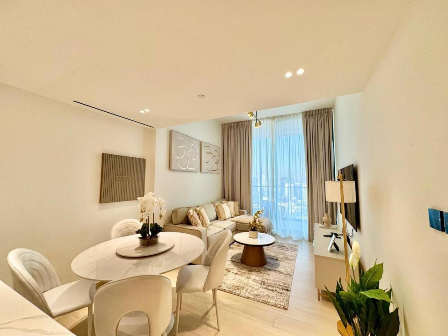 Modern One Bedroom